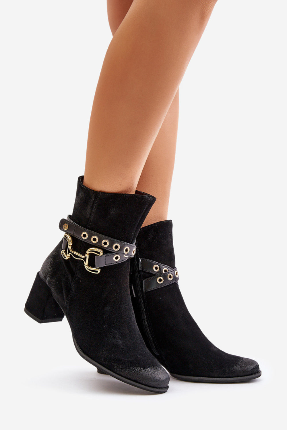 Ankle boots with heel model 202648 Step in style