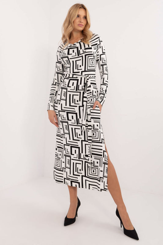 Everyday Dress model 202932 Lakerta