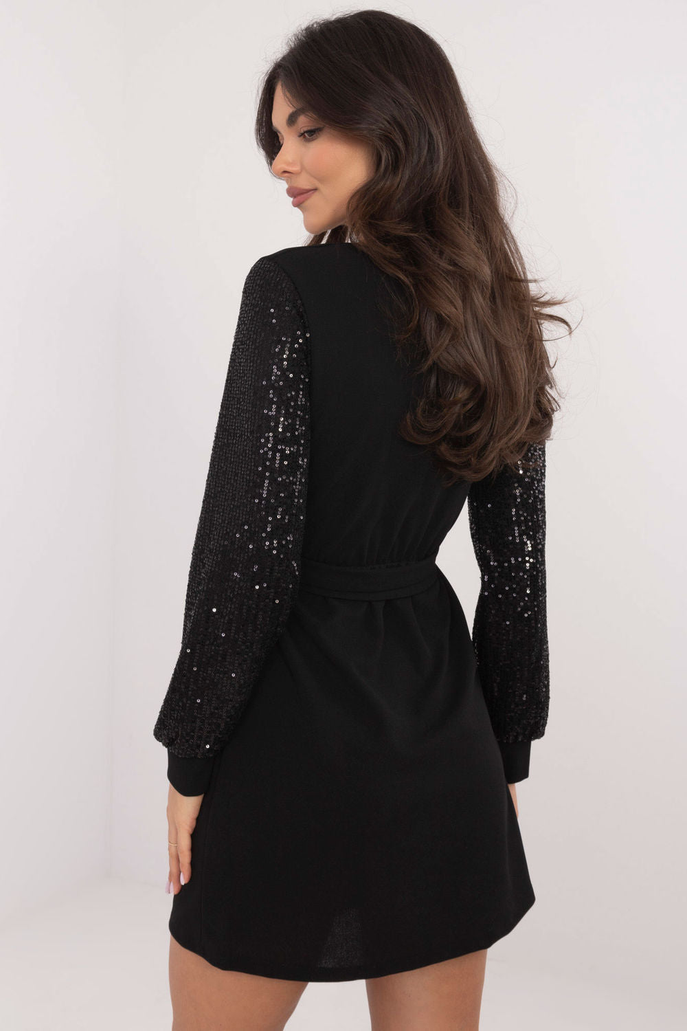 Kurzes Kleid model 203162 Italy Moda