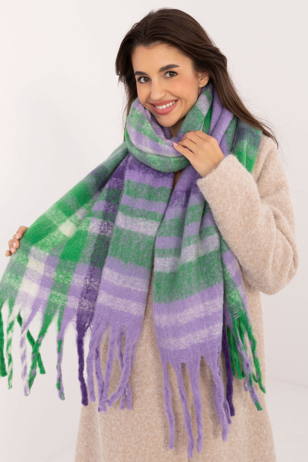Scarf model 203169 AT