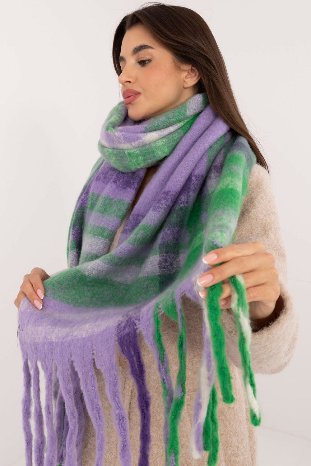 Scarf model 203169 AT