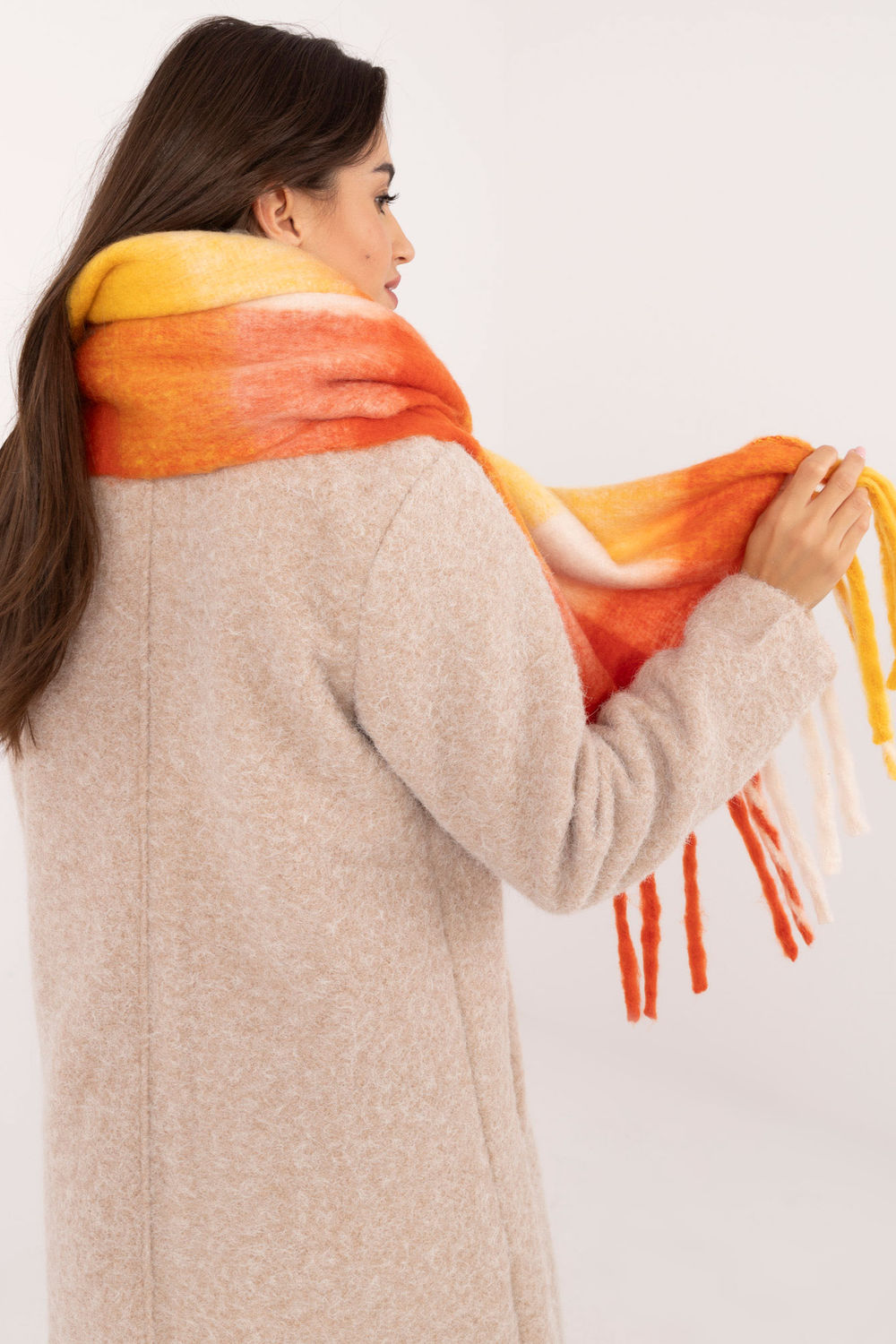 Scarf model 203175 AT