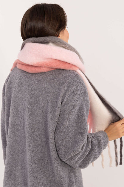Scarf model 203184 AT