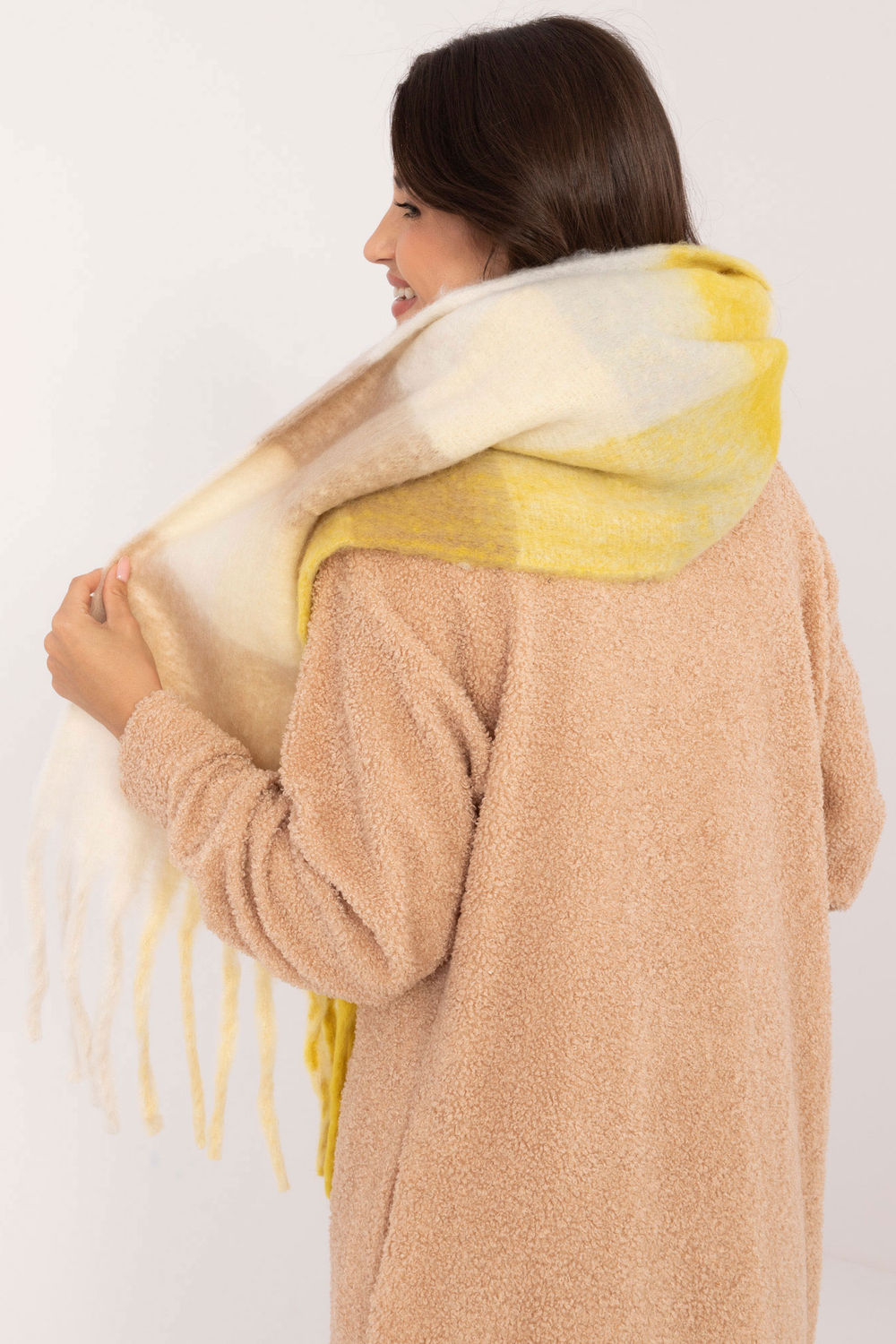 Scarf model 203186 AT