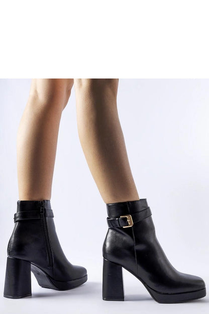 Ankle boots with heel model 204725 Solea
