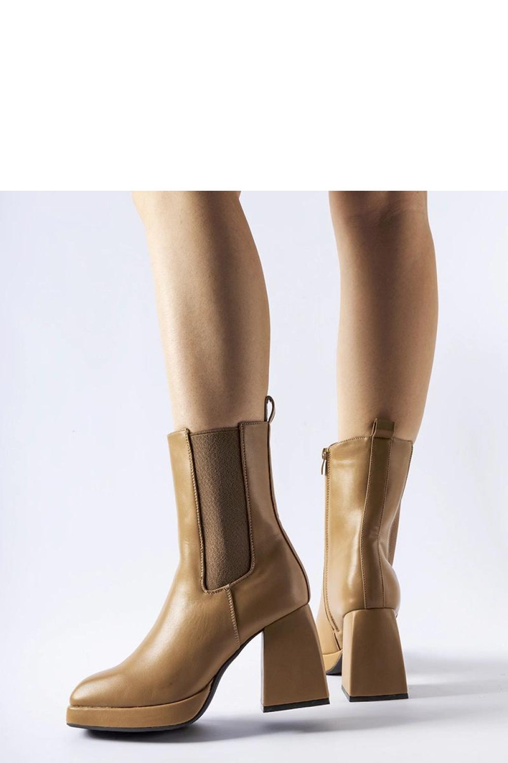 Ankle boots with heel model 204732 Solea