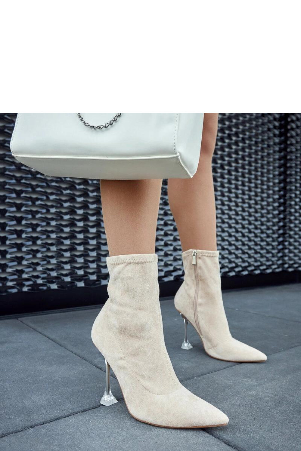 Ankle boots with heel model 205092 Solea