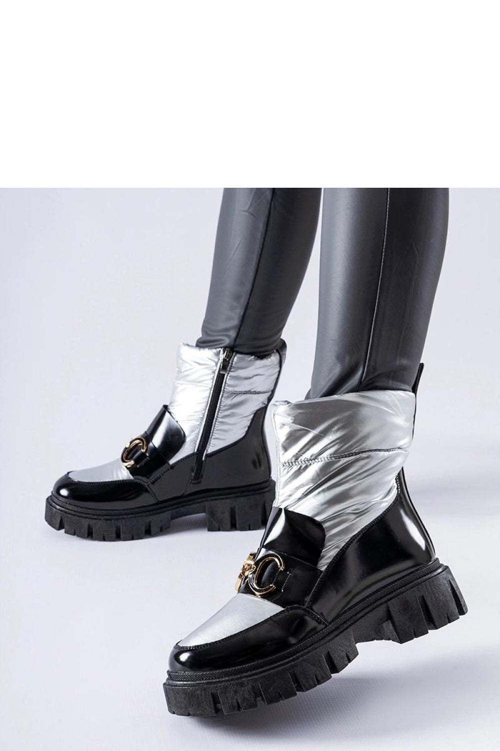Snowshoes model 205818 Solea