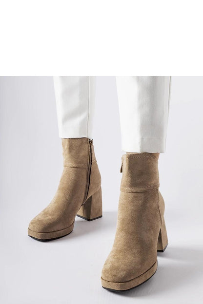 Ankle boots with heel model 205870 Solea