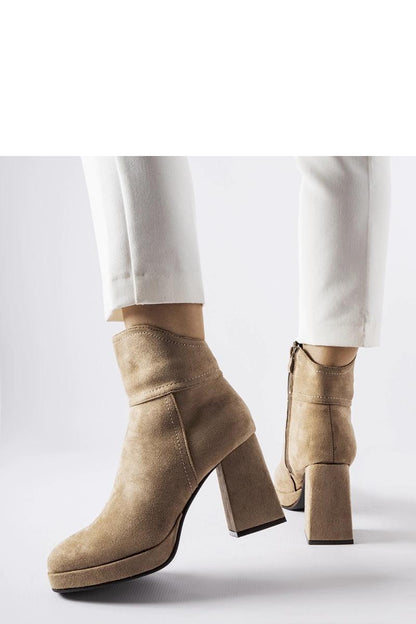 Ankle boots with heel model 205870 Solea