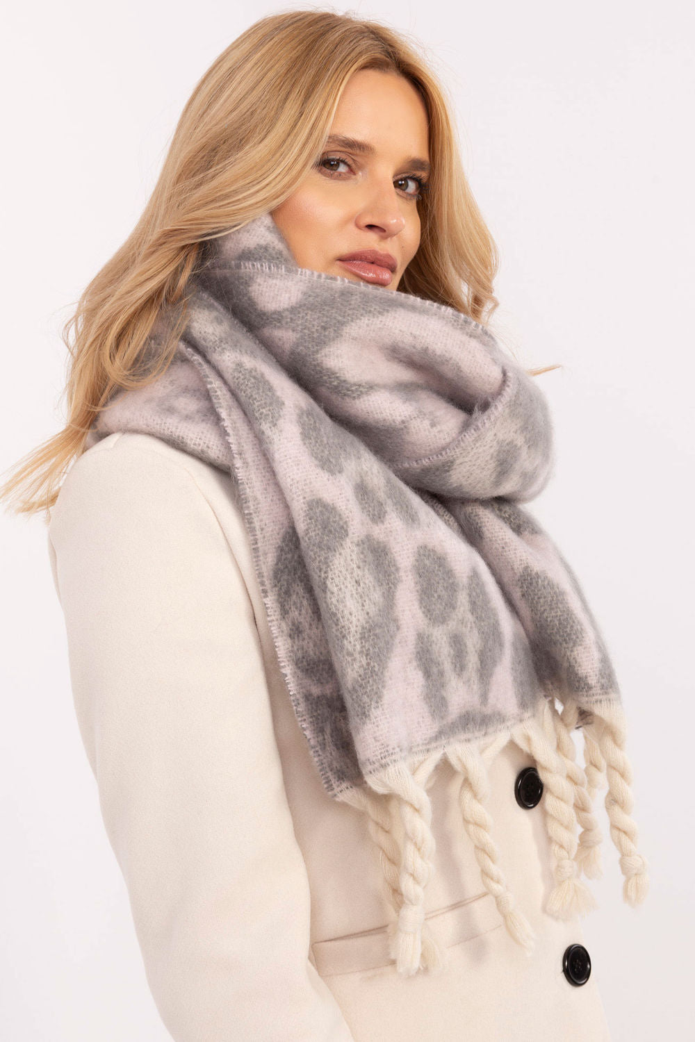 Scarf model 205960 AT