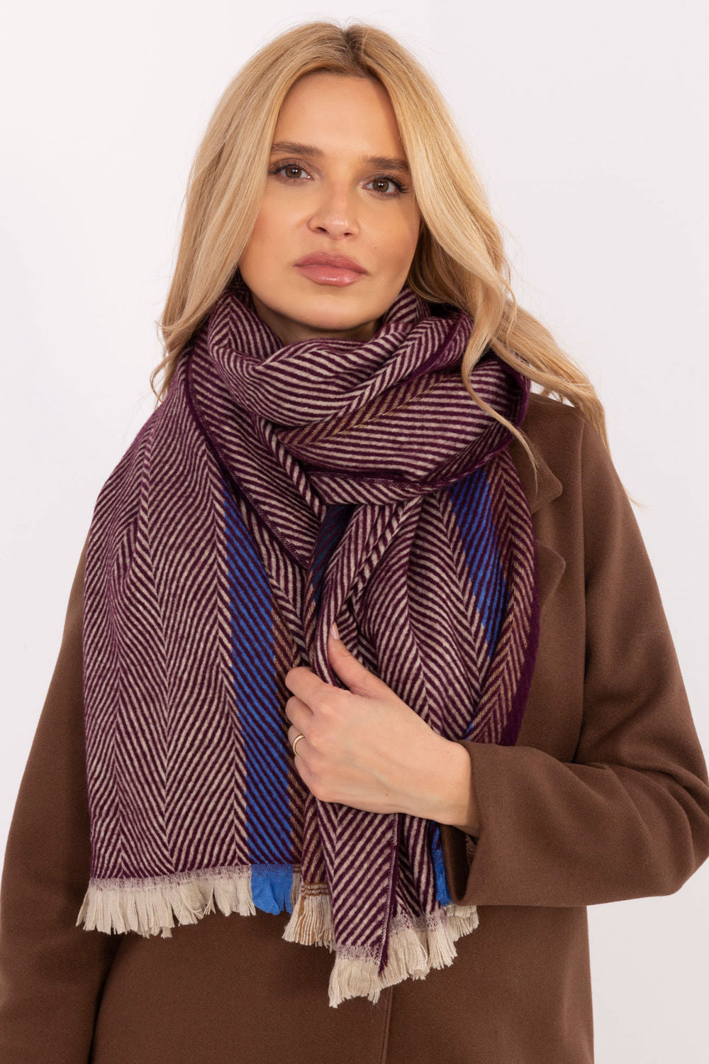 Scarf model 206037 AT