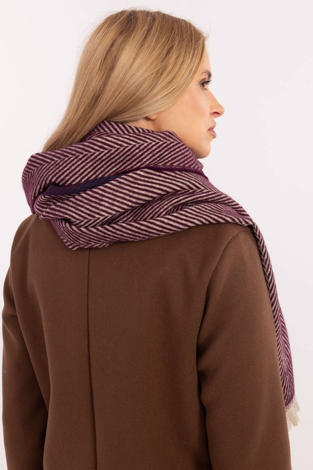 Scarf model 206037 AT