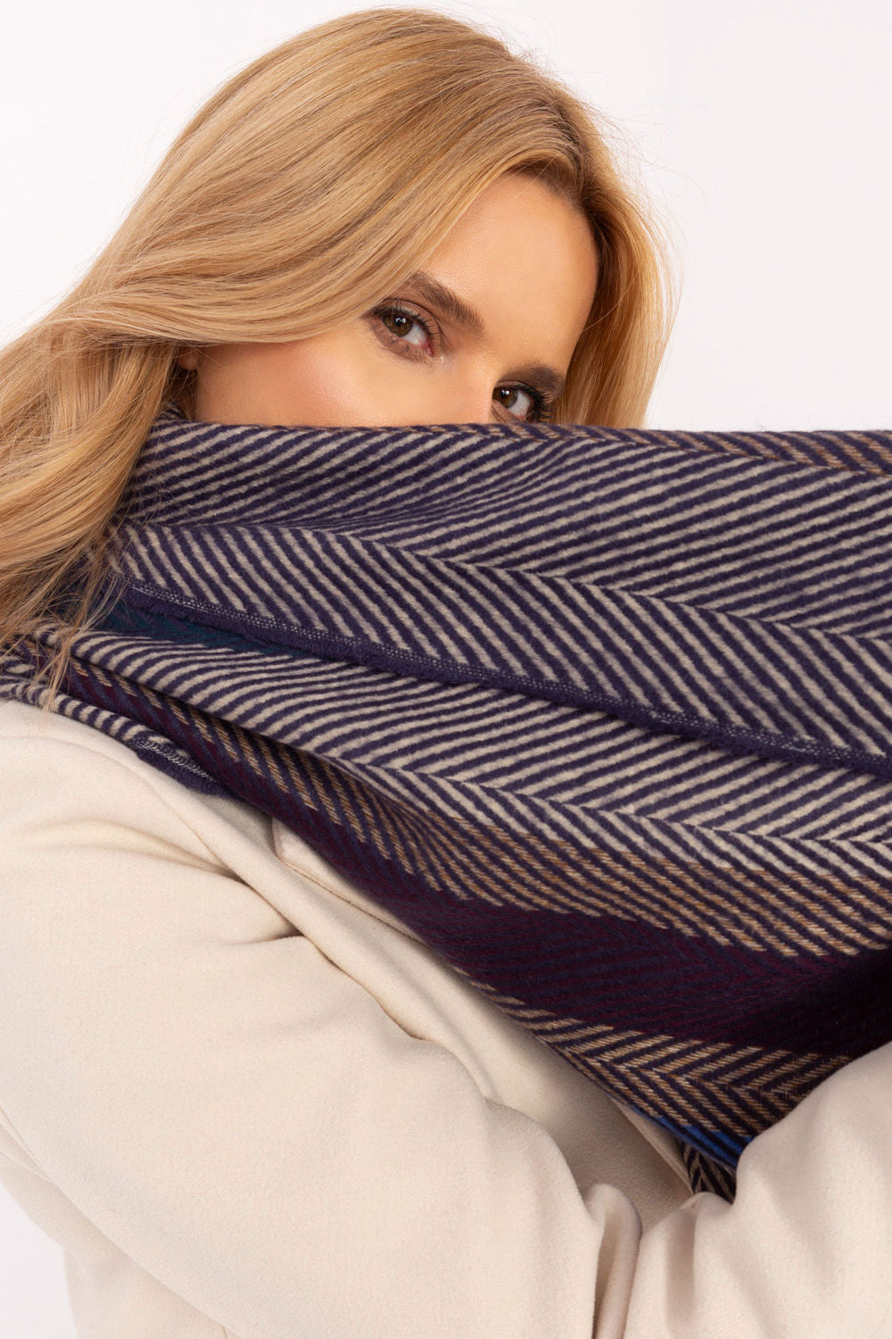 Scarf model 206042 AT