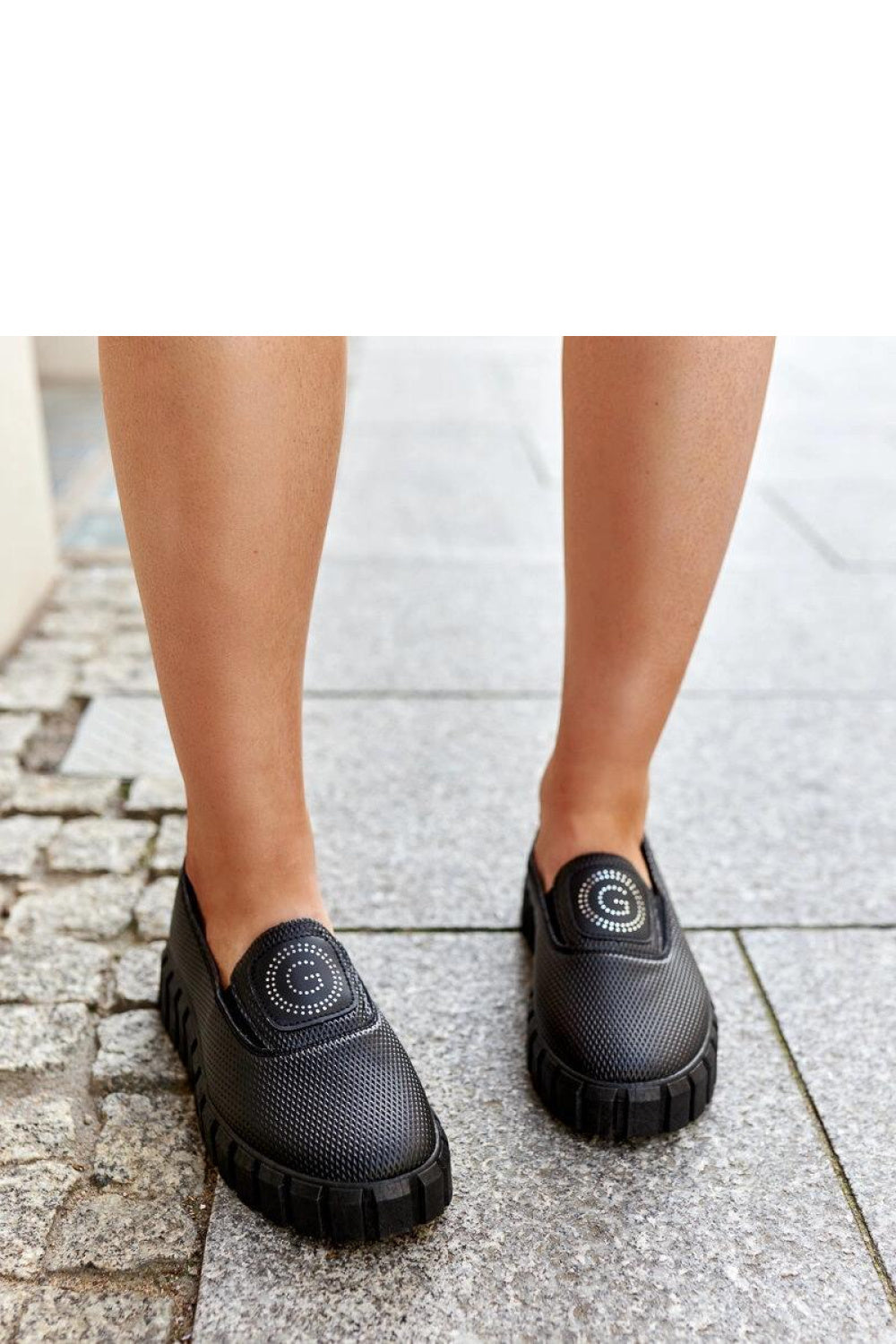 Low shoes model 206460 Solea
