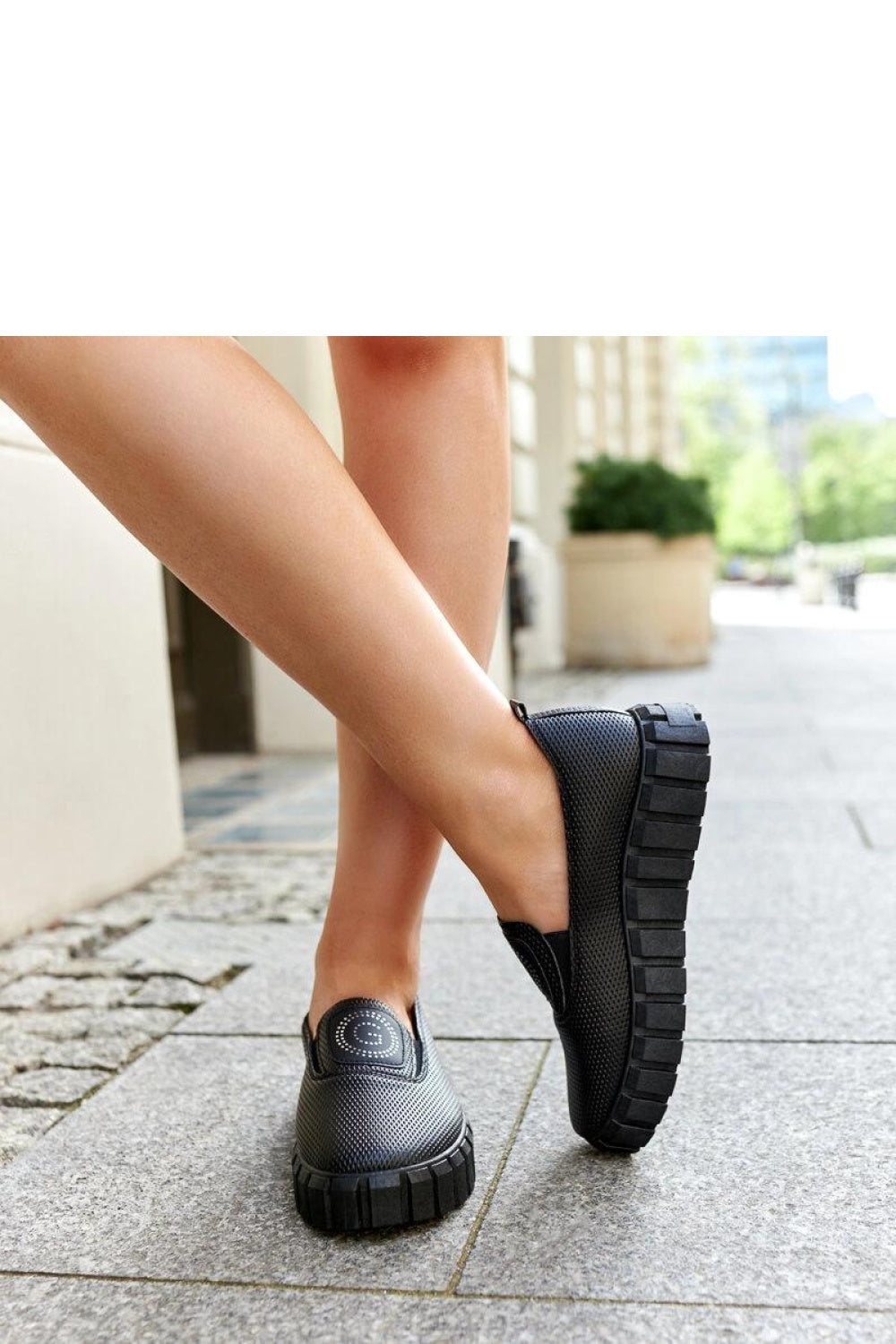 Low shoes model 206460 Solea