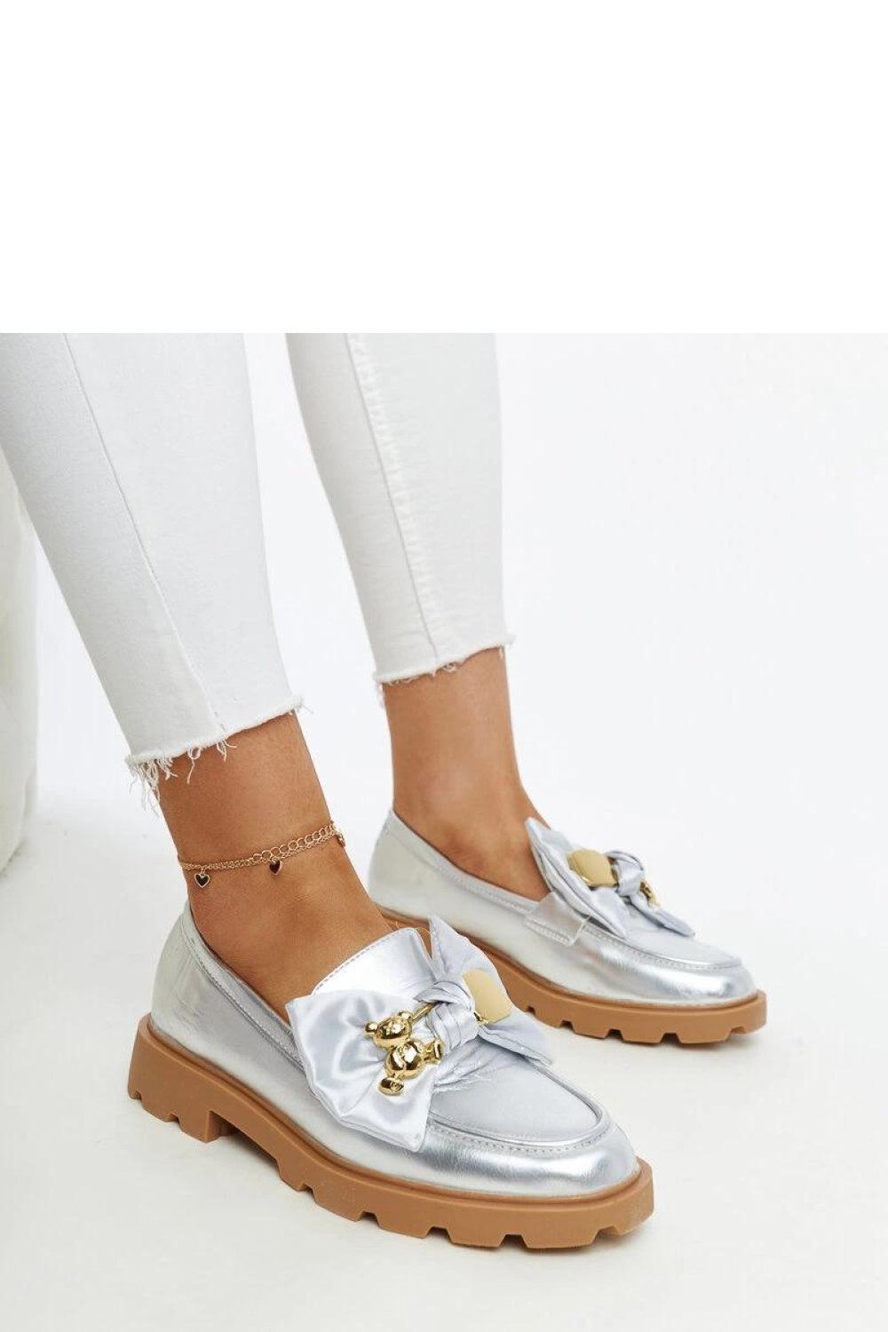 Low shoes model 206463 Solea