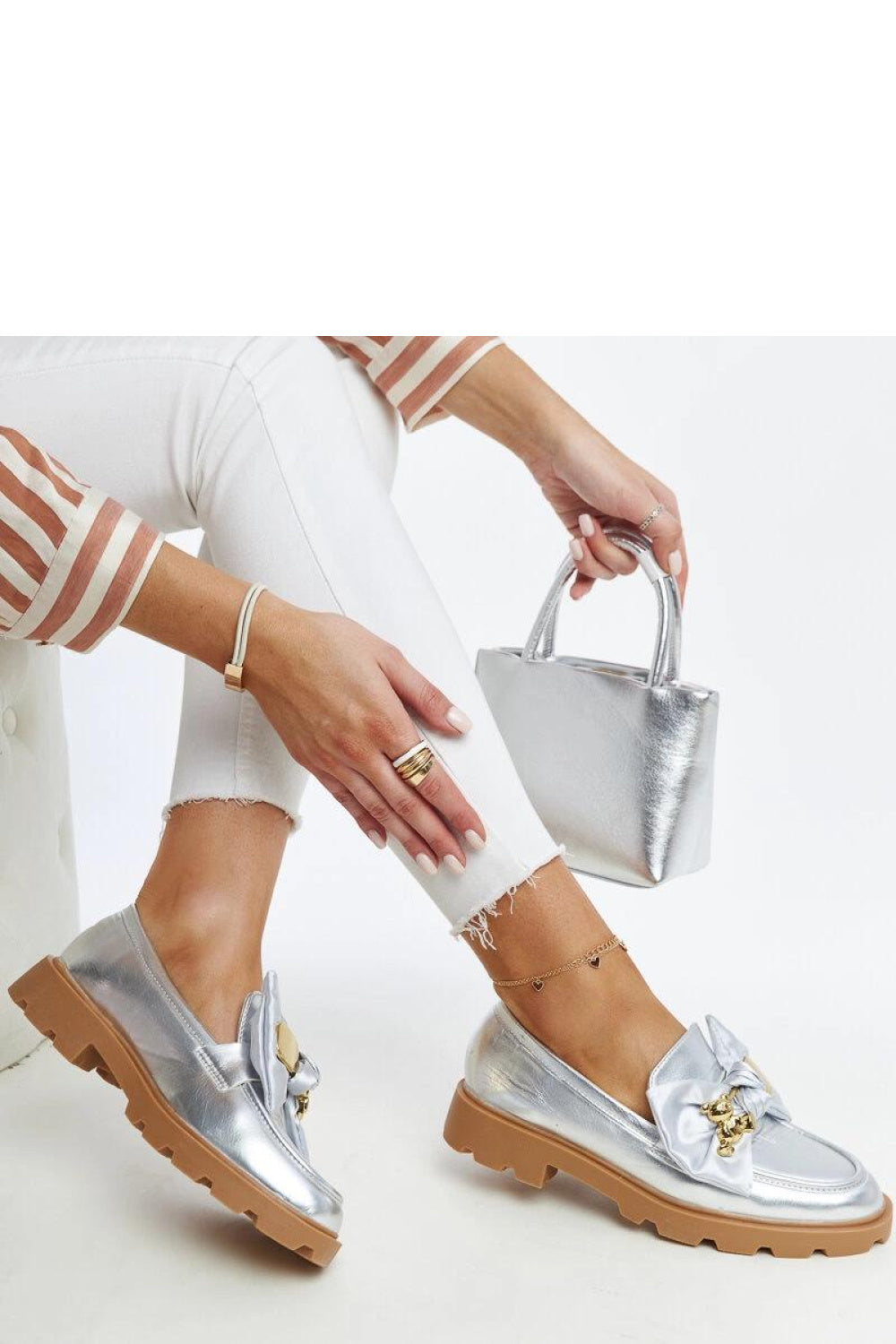 Low shoes model 206463 Solea