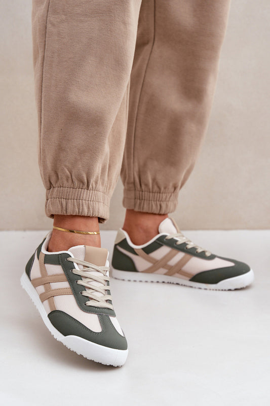Sneakers model 206803 Step in style