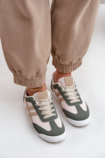 Sneakers model 206803 Step in style