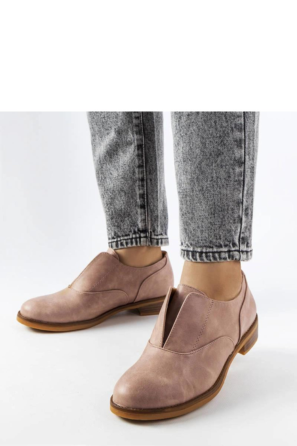 Low shoes model 207055 Solea