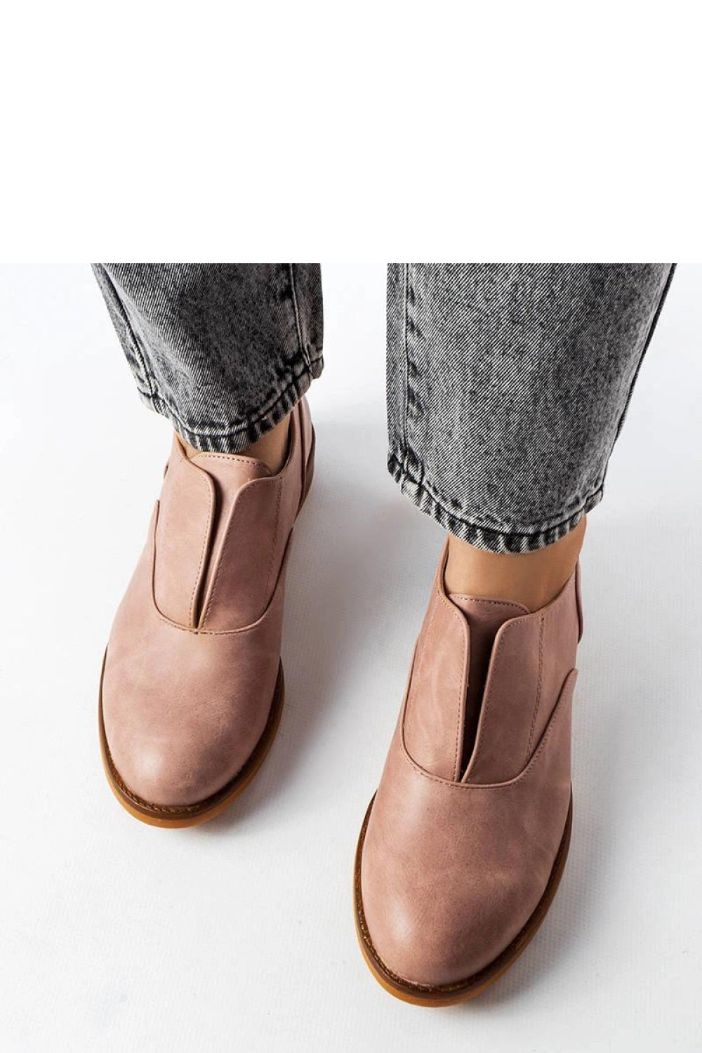 Low shoes model 207055 Solea