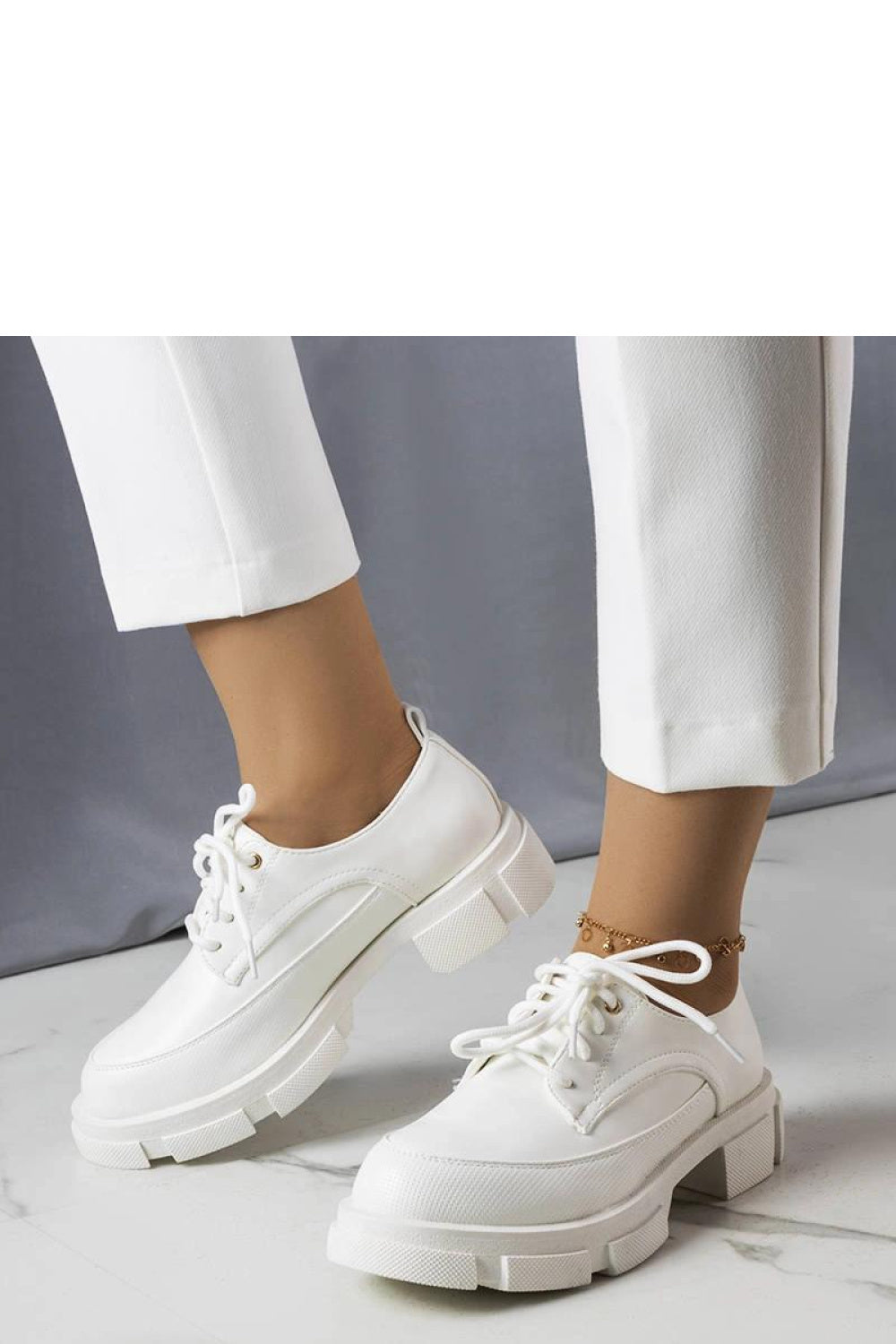 Low shoes model 207089 Solea