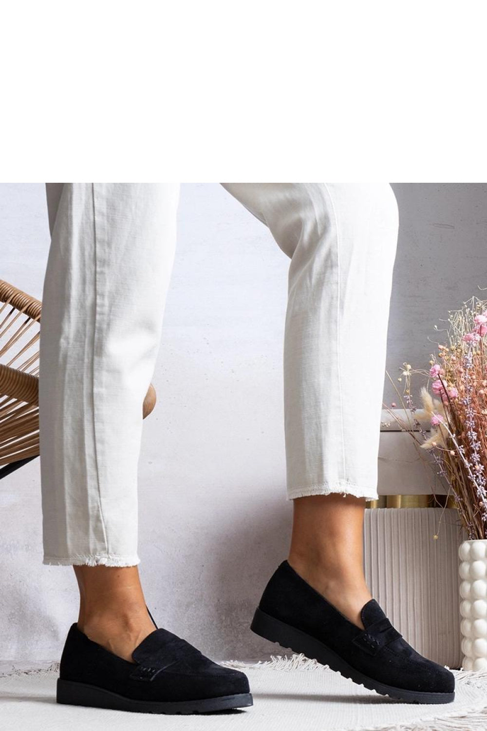 Low shoes model 207100 Solea