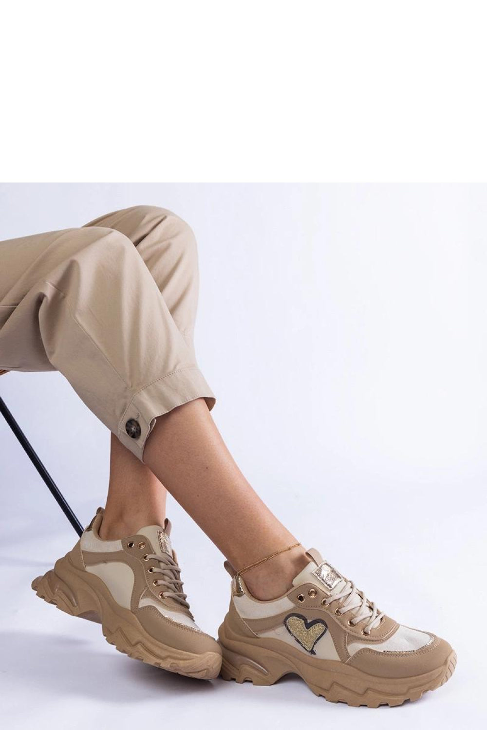 Sneakers model 207135 Solea