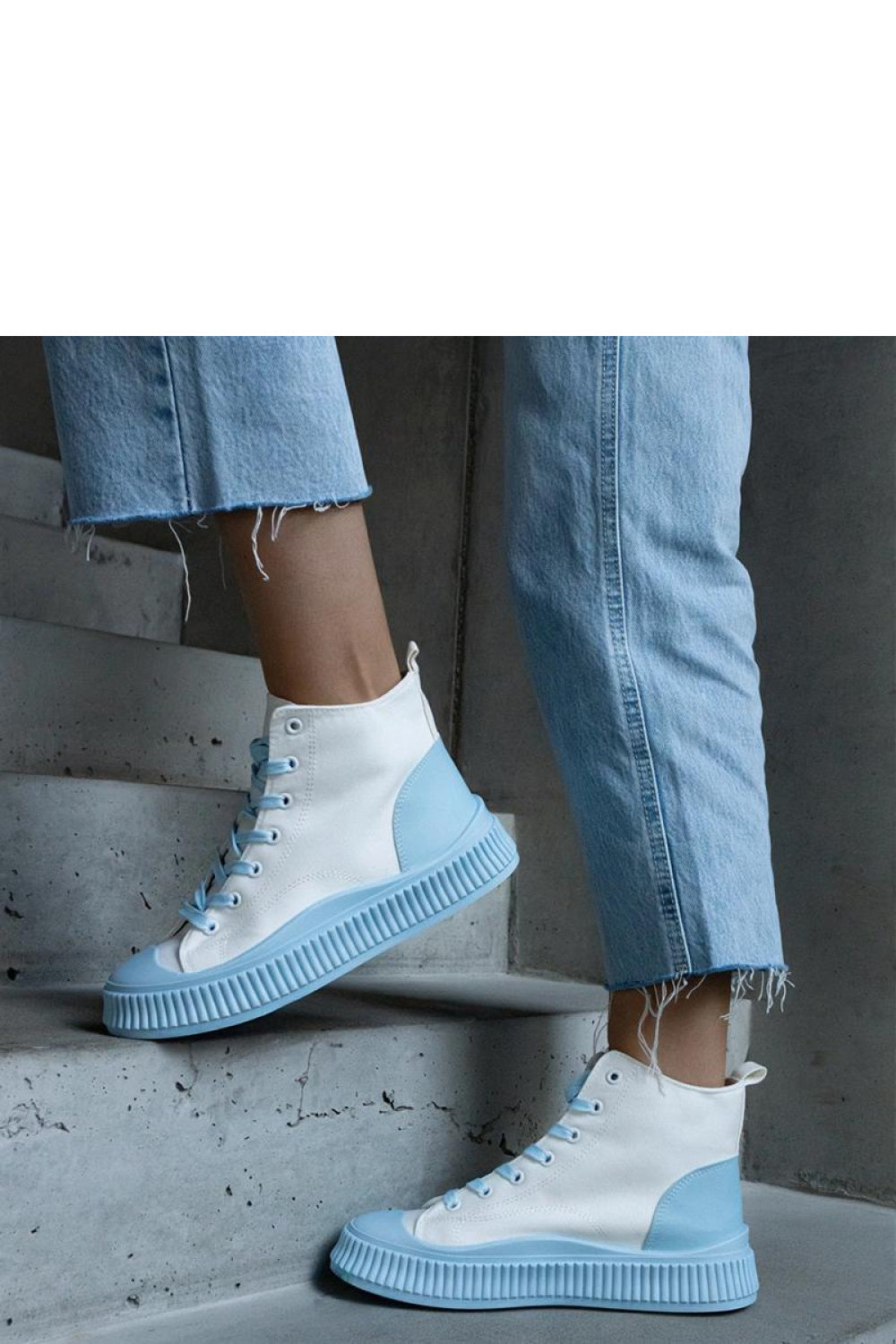 Sneakers model 207205 Solea