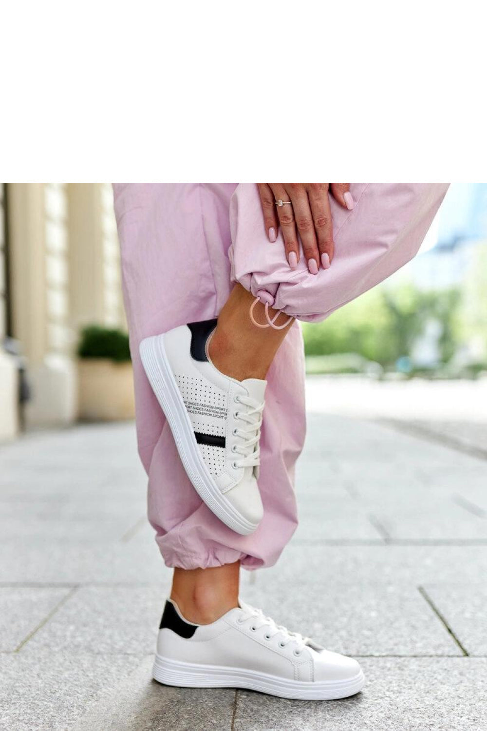 Sneakers model 207311 Solea