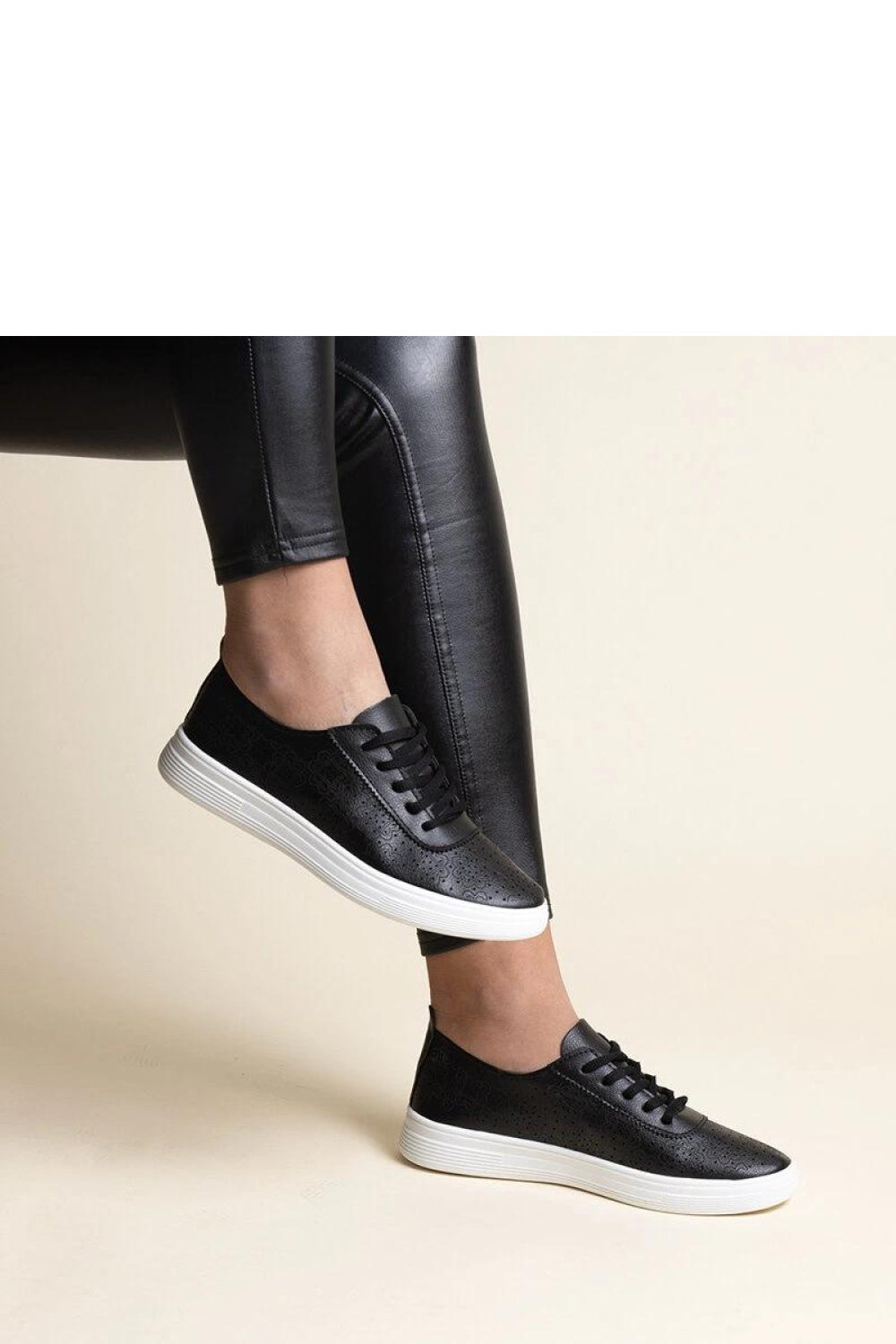Sneakers model 207321 Solea