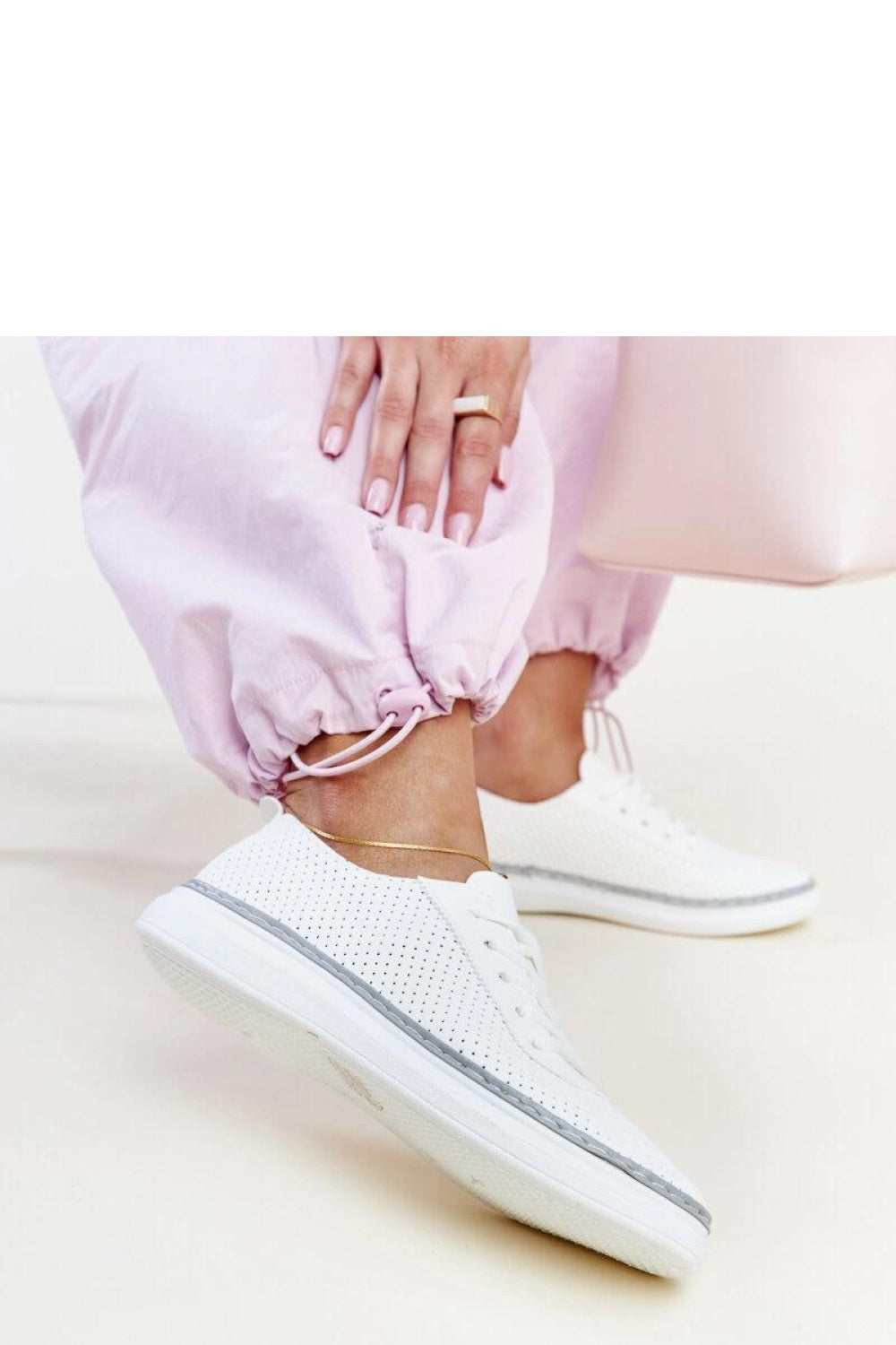 Sneakers model 207324 Solea