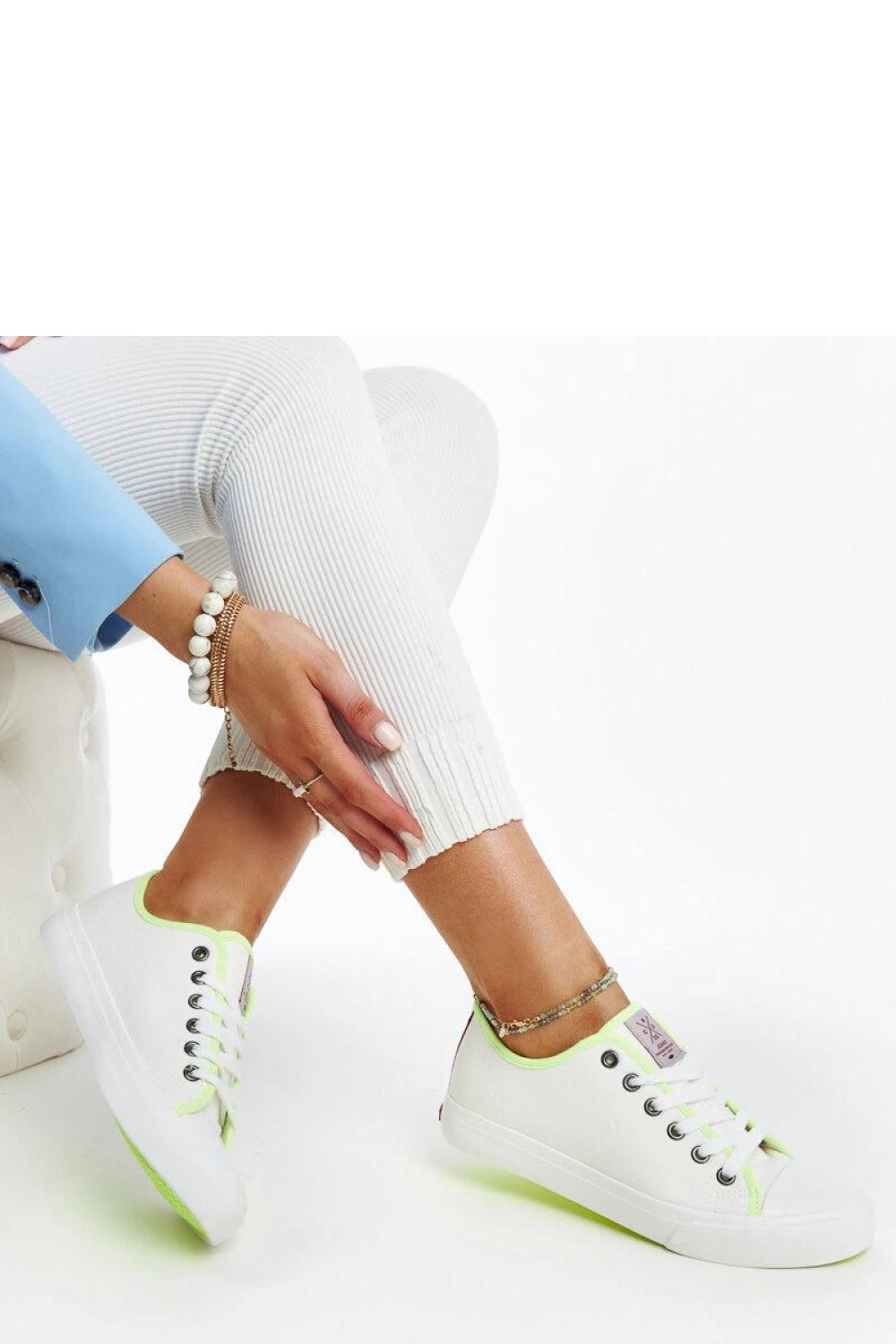 Sneakers model 207350 Solea