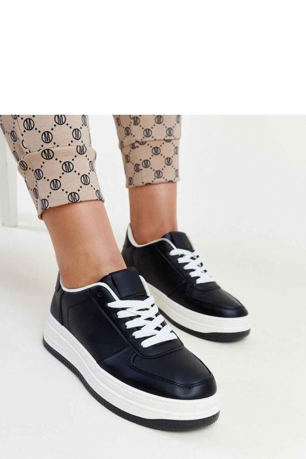 Sneakers model 207402 Solea