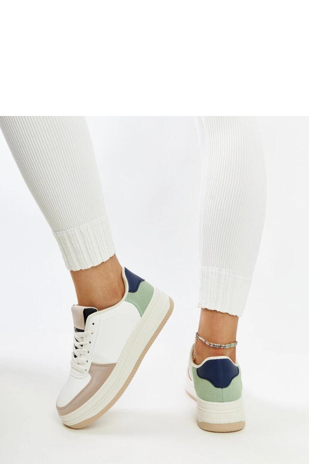 Sneakers model 207403 Solea