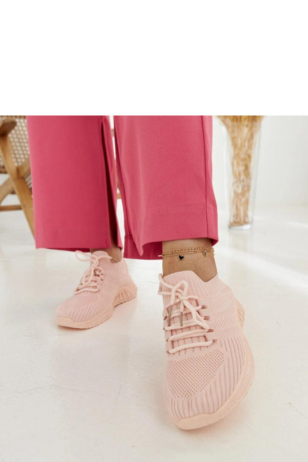 Sneakers model 207526 Solea