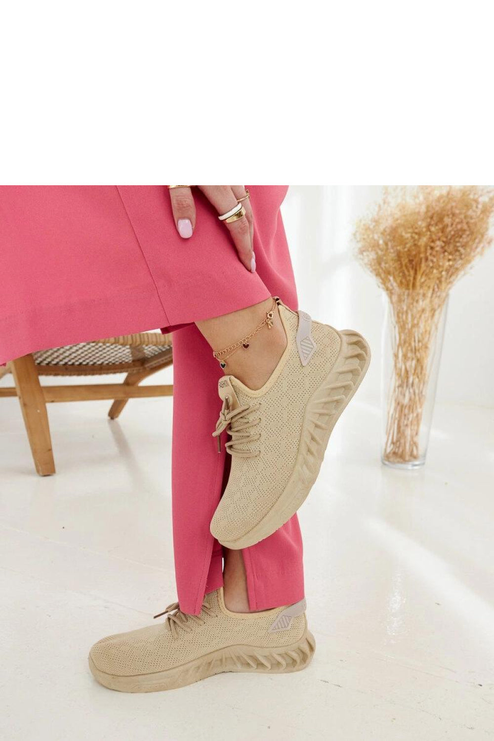 Sneakers model 207528 Solea