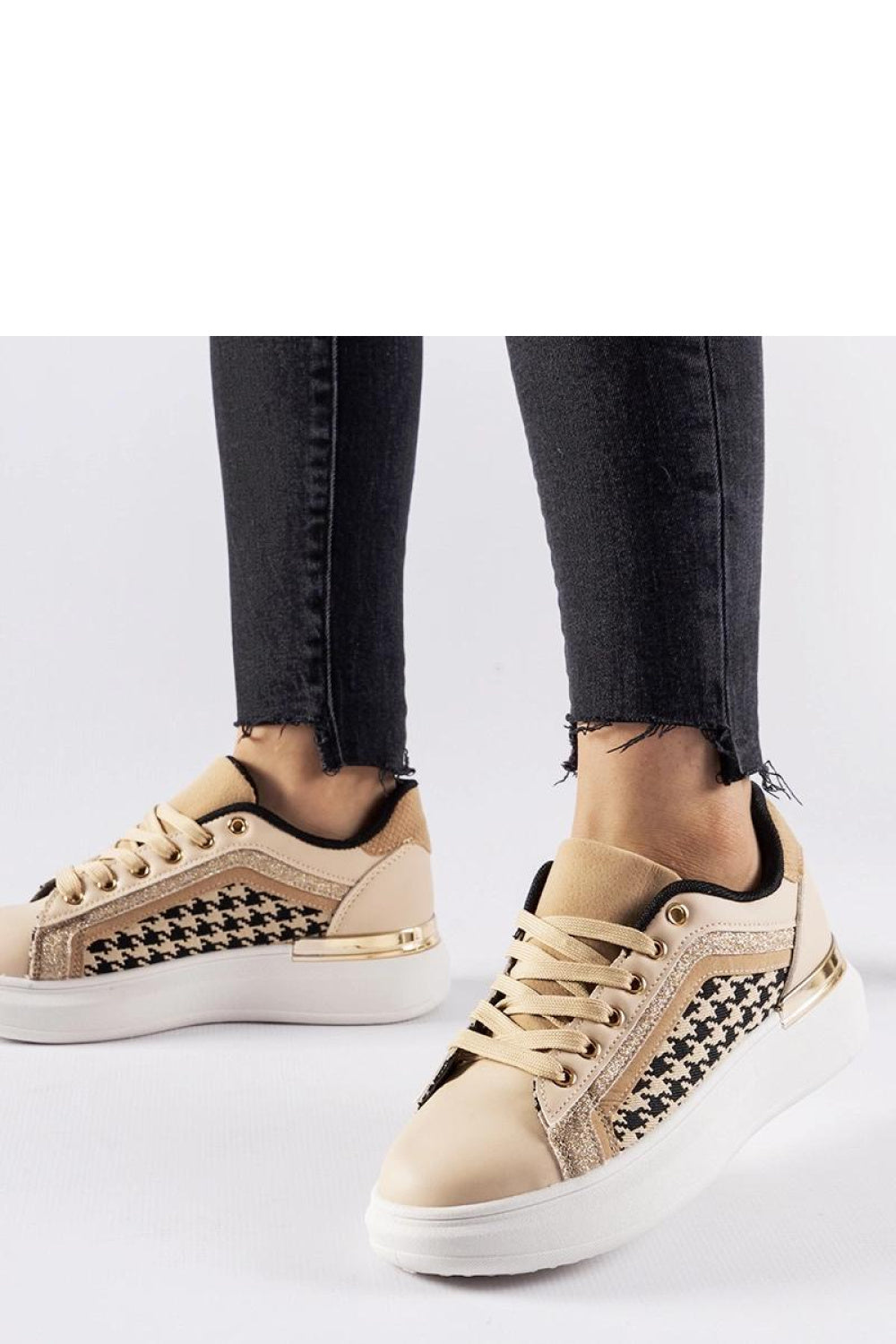 Sneakers model 207579 Solea