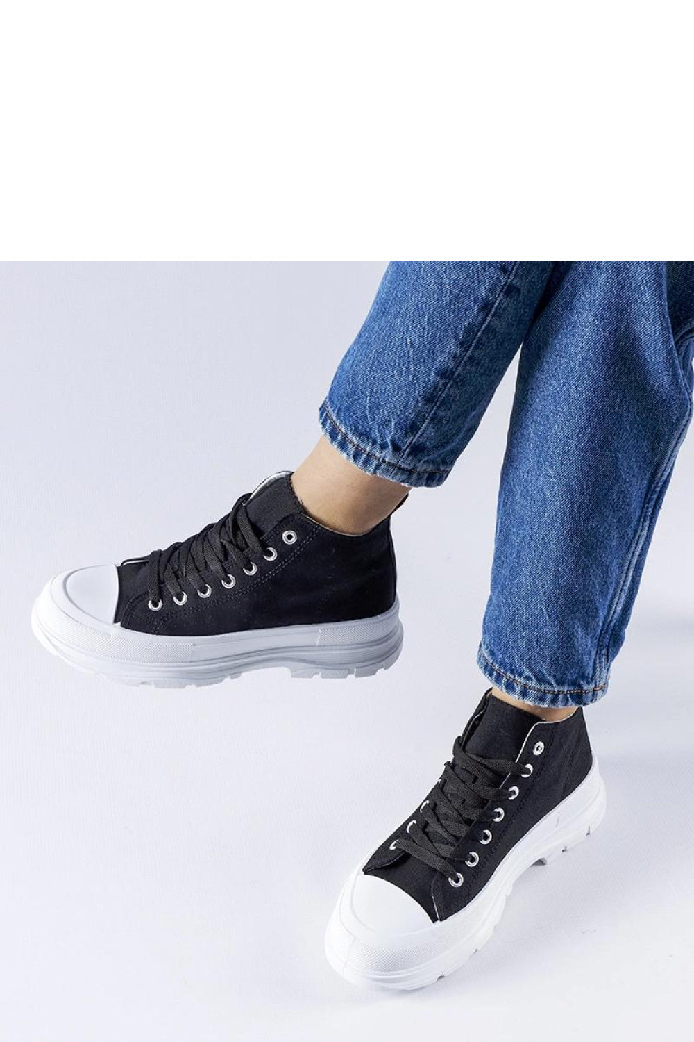Sneakers model 207612 Solea