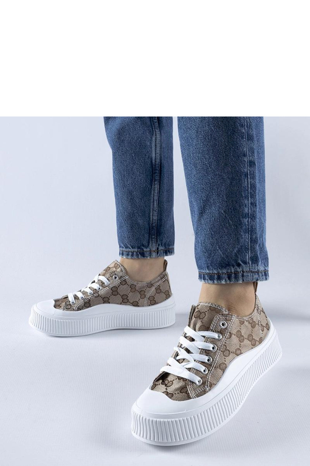 Sneakers model 207615 Solea