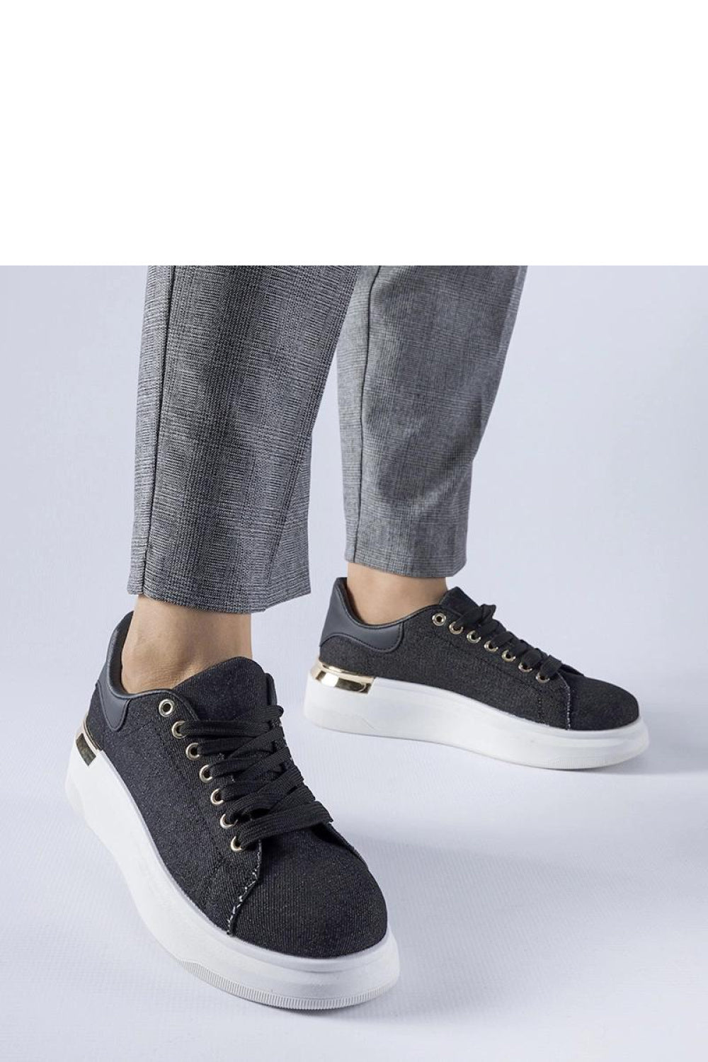 Sneakers model 207618 Solea