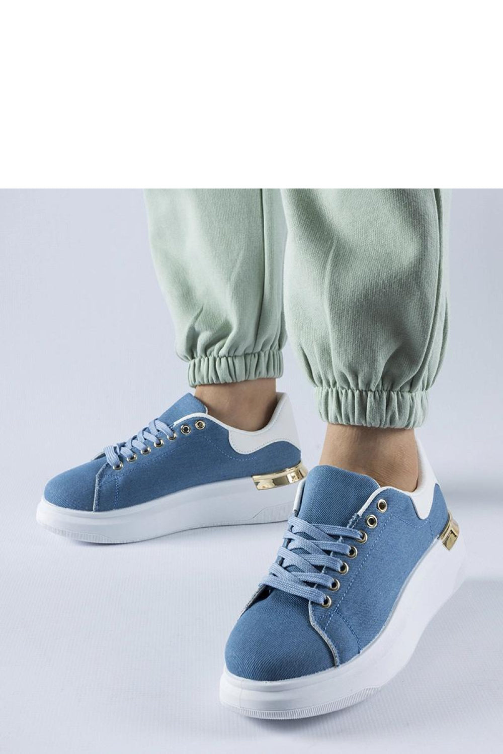 Sportliche Schuhe auf Plattform model 207619 Solea