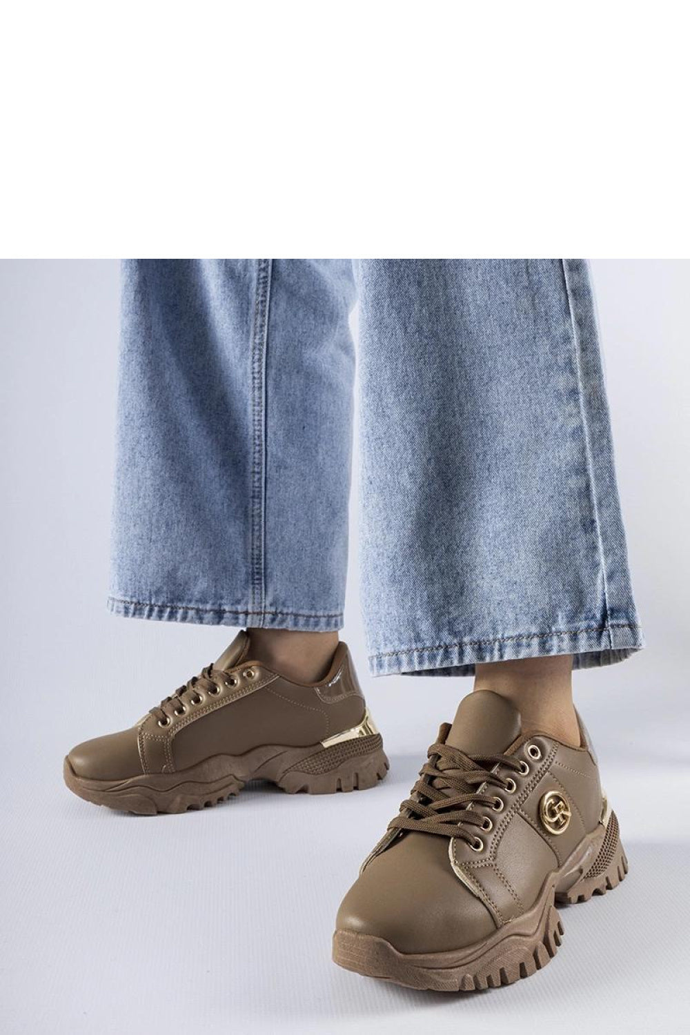 Sneakers model 207635 Solea