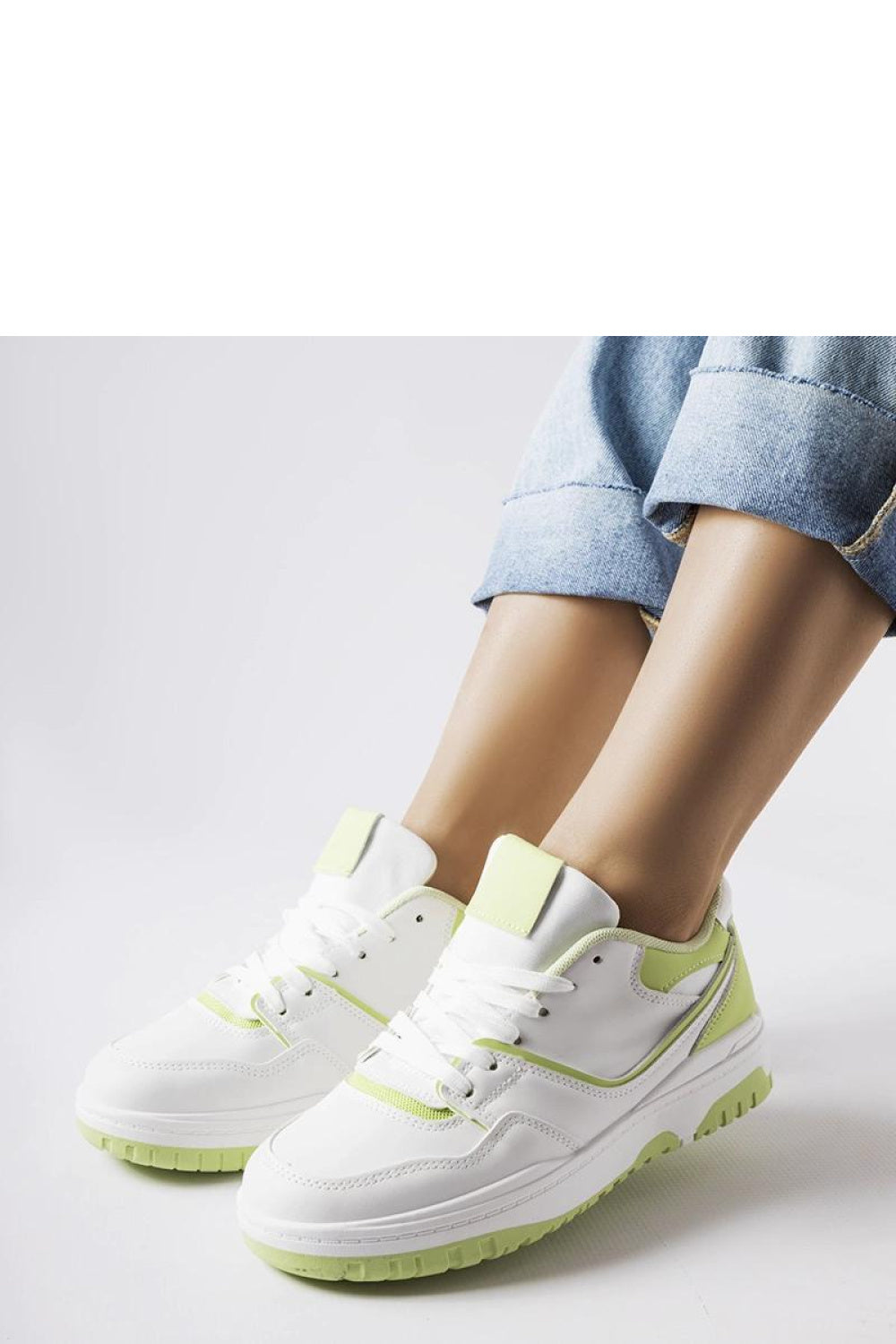 Sneakers model 207688 Solea