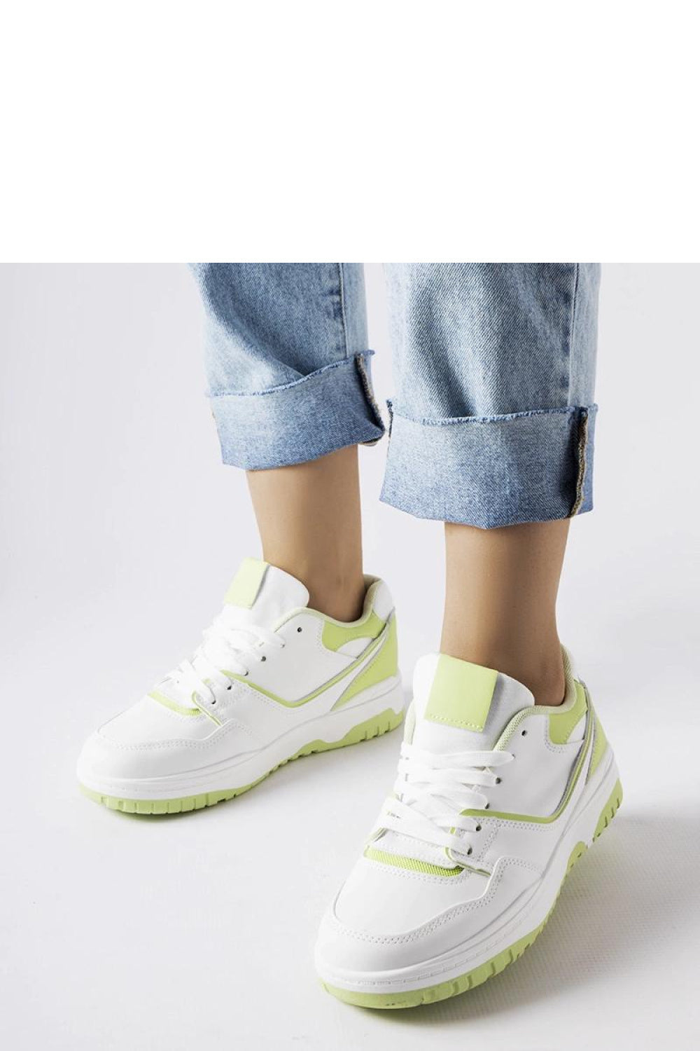 Sneakers model 207688 Solea