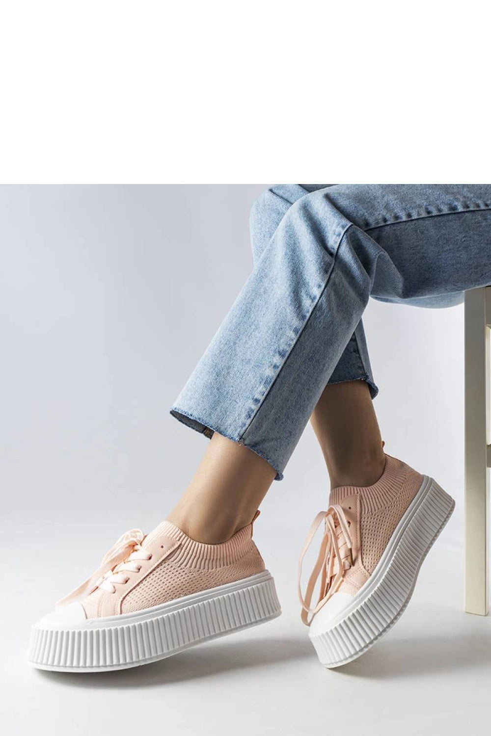 Sneakers model 207827 Solea