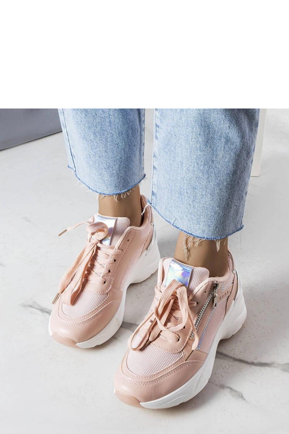 Sneakers model 207990 Solea