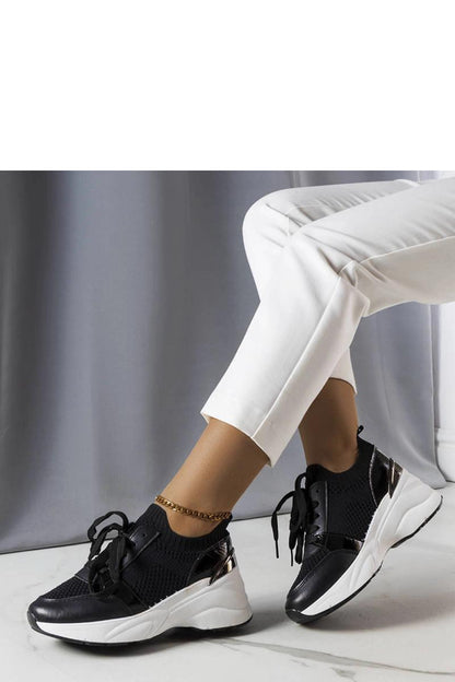 Sportliche Schuhe mit Keilabsatz model 207993 Solea