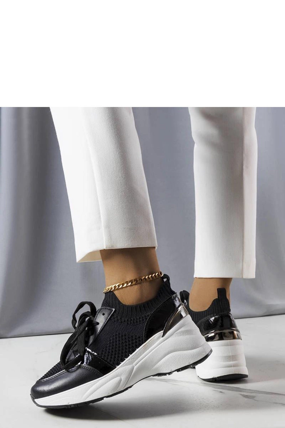 Sportliche Schuhe mit Keilabsatz model 207993 Solea